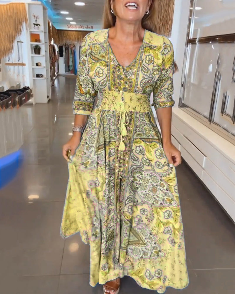 Lis – Kjole med Farverig Paisley Mønster med 3/4 Ærmer og Bindebånd