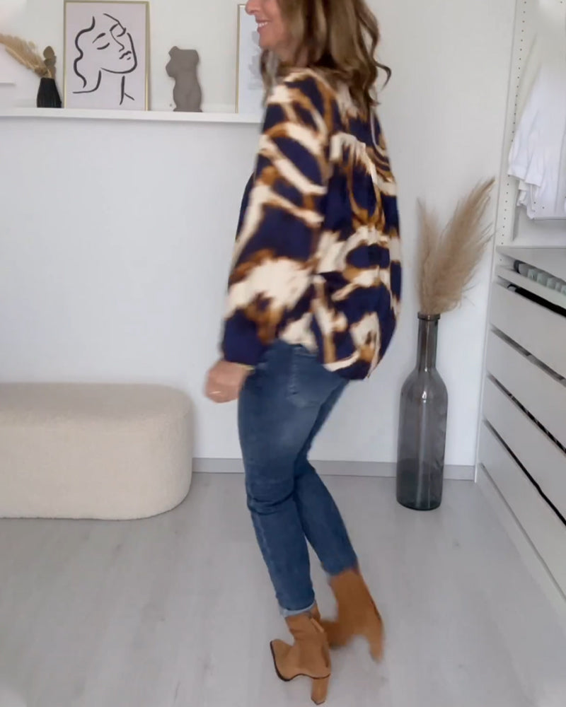 Sofie | Løs bluse med kunstnerisk mønster