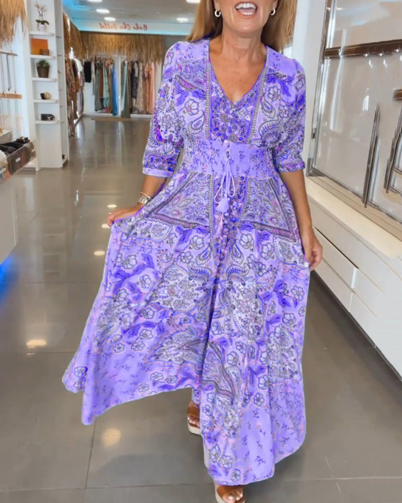 Lis – Kjole med Farverig Paisley Mønster med 3/4 Ærmer og Bindebånd